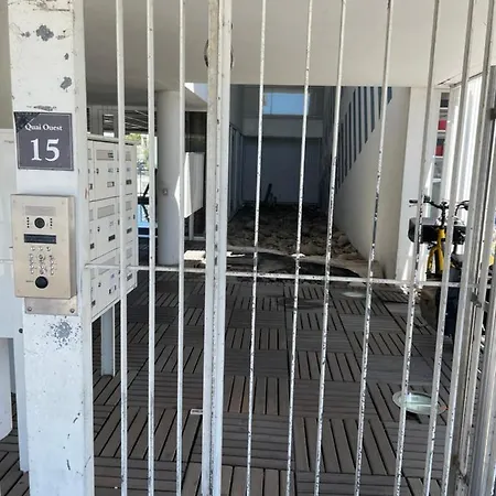 De Charme, Bed, アパート ラ・ロシェル