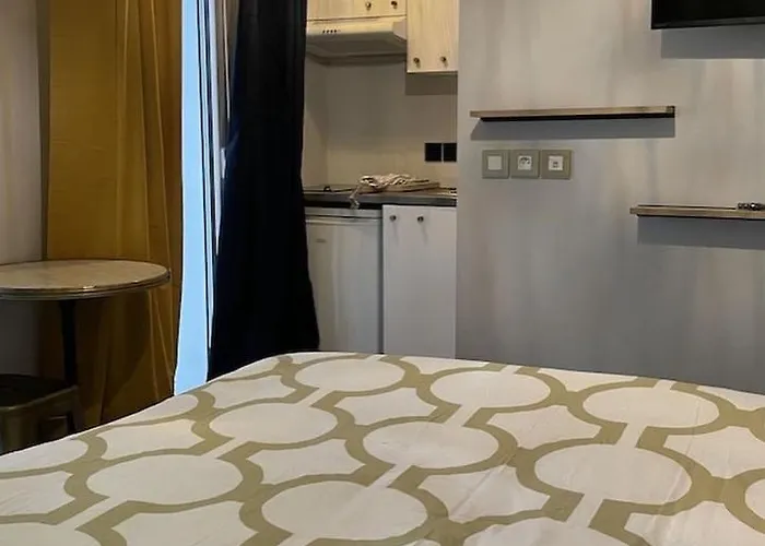 Apartment De Charme, Bed,